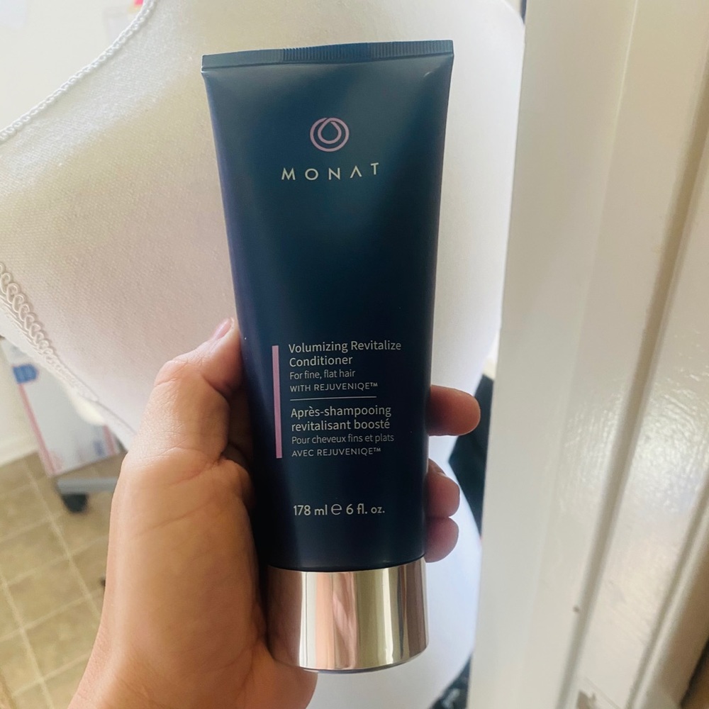 MONAT Volume Shampoo & Conditioner